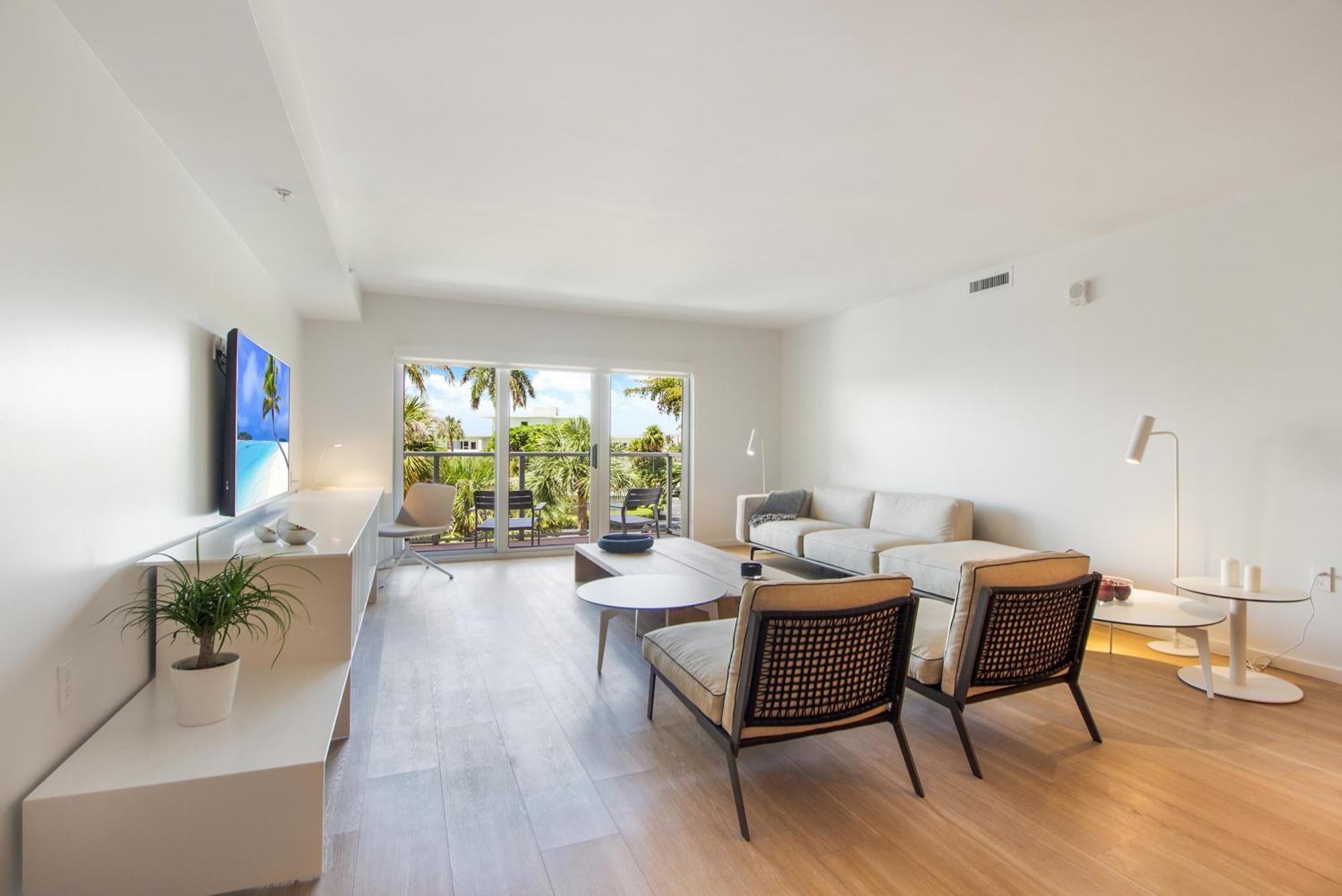Beach Haus Residences Бол Харбор Номер фото